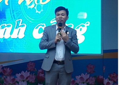 Thầy Nguyễn Văn Hà, Hiệu trưởng Trường Trung học phổ thông Việt Yên số 2, huyện Việt Yên, tỉnh Bắc Giang. (Ảnh: website nhà trường).