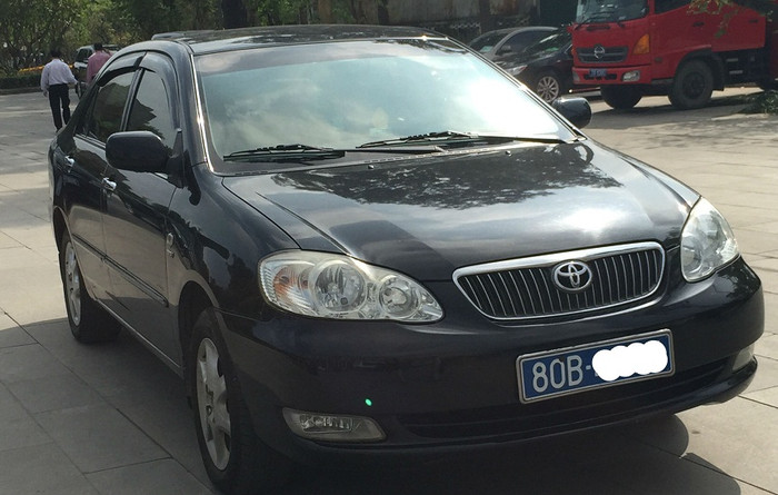 Câu chuyện xe biển xanh không tem đăng kiểm đã được báo chí đề cập cách đây mấy năm, nhưng dường như chưa được xử lý triệt để. Nay, xe vắng bóng cả tem chứng minh nộp phí bảo trì đường bộ, thì nếu không đóng còn mắc thêm lỗi khác nữa. Câu chuyện xe biển xanh không tem đăng kiểm đã được báo chí đề cập cách đây mấy năm, nhưng dường như chưa được xử lý triệt để. Nay, xe vắng bóng cả tem chứng minh nộp phí bảo trì đường bộ, thì nếu không đóng còn mắc thêm lỗi khác nữa.