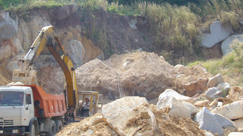 Khai thác đá tại núi Hòn Sóc, xã Thổ Sơn, huyện Hòn Đất, Kiên Giang. Ảnh: TTO. Khai thác đá tại núi Hòn Sóc, xã Thổ Sơn, huyện Hòn Đất, Kiên Giang. Ảnh: TTO.