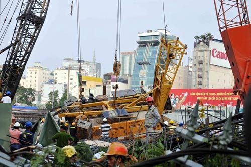 Tai nạn có thể xảy ra bất cứ lúc nào nếu lơ là quy trình đảm bảo an toàn vệ sinh lao động. Tai nạn có thể xảy ra bất cứ lúc nào nếu lơ là quy trình đảm bảo an toàn vệ sinh lao động.