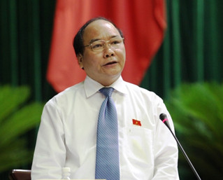 Phó Thủ tướng Nguyễn Xuân Phúc yêu cầu kiên quyết xử lý sai phạm. Phó Thủ tướng Nguyễn Xuân Phúc yêu cầu kiên quyết xử lý sai phạm.