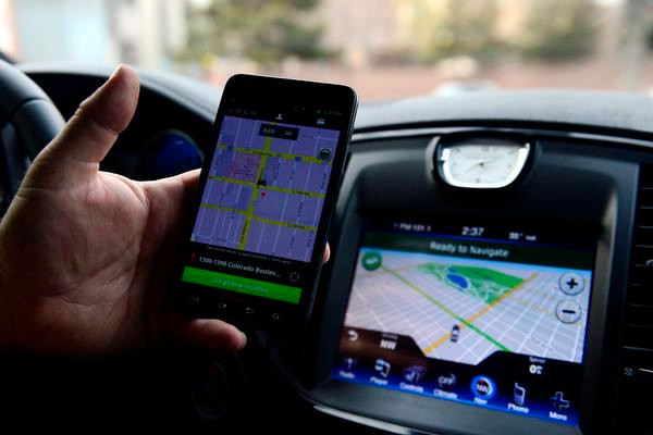 Cần phải trả lời được câu hỏi: Vì sao Uber taxi bị nhiều nước tẩy chay? Cần phải trả lời được câu hỏi: Vì sao Uber taxi bị nhiều nước tẩy chay?
