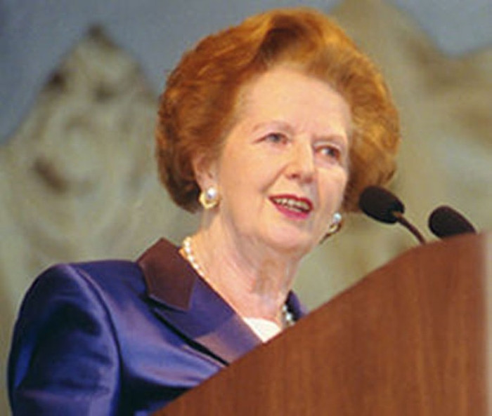Margaret Thatcher - Cựu Thủ tướng Anh. Margaret Thatcher sinh ngày 13/10/1925, là một chính khách, một nhà hóa học người Anh. Bà là thủ tướng nước Anh trong suốt 11 năm, từ 1979 đến 1990, và là người giữ cương vị thủ tướng dài nhất trong lịch sử Anh kể từ năm 1827. Bà từng học tại trường Somerville thuộc Đại học Oxford, chuyên ngành hóa và lấy được bằng thạc sĩ tại đây.