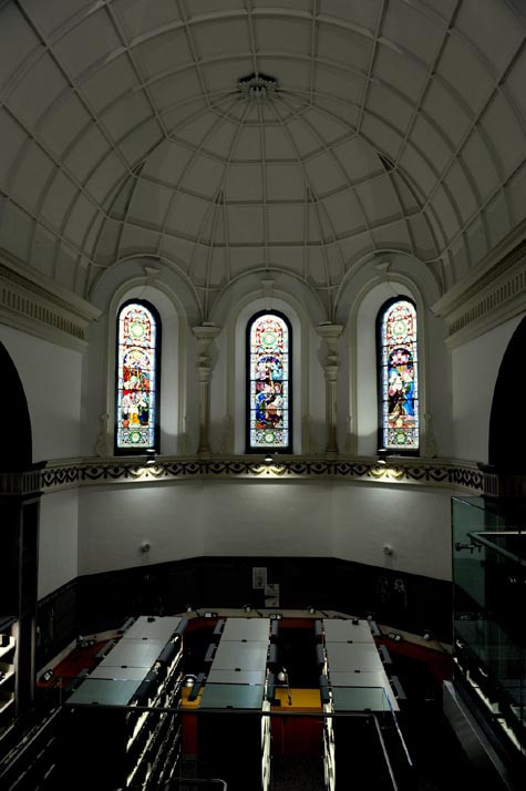 Bảng xếp hạng của UCD Michael Smurfit Graduate School - Trên thế giới (Global MBA ranking) Đứng thứ 98 và mấy năm vừa qua trường vẫn ở vị trí này - Tính tại châu Âu (European Business School Ranking): Đứng thứ 30 cho Business School và 28 cho MBA Accreditation: Trường có chứng nhận của AACBS ,EQUIS và AMBA) (Ảnh: Phạm Trung Tuyến) Bảng xếp hạng của UCD Michael Smurfit Graduate School - Trên thế giới (Global MBA ranking) Đứng thứ 98 và mấy năm vừa qua trường vẫn ở vị trí này - Tính tại châu Âu (European Business School Ranking): Đứng thứ 30 cho Business School và 28 cho MBA Accreditation: Trường có chứng nhận của AACBS ,EQUIS và AMBA) (Ảnh: Phạm Trung Tuyến)