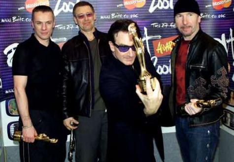 British Phonographic Industry đã tặng U2 7 giải BRIT Awards, năm trong số đó là giải Ban nhạc quốc tế xuất sắc nhất. Tại Ireland, U2 đã giành được 14 giải Meteor Awards kể từ lúc bắt đầu đạt giải vào năm 2001. British Phonographic Industry đã tặng U2 7 giải BRIT Awards, năm trong số đó là giải Ban nhạc quốc tế xuất sắc nhất. Tại Ireland, U2 đã giành được 14 giải Meteor Awards kể từ lúc bắt đầu đạt giải vào năm 2001.