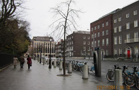 Đường phố Thủ đô Dublin thanh bình. Ảnh: Kim Dung Đường phố Thủ đô Dublin thanh bình. Ảnh: Kim Dung