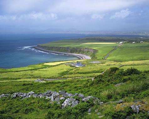 Ballinskelligs Bay - một vịnh nổi tiếng ở quận Kerry. Ballinskelligs Bay - một vịnh nổi tiếng ở quận Kerry.