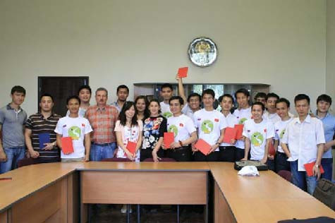 Những tấm bằng đỏ theo chân các chàng tân kĩ sư Việt Nam tạm biệt Irkutsk – Nga để về với Việt Nam Những tấm bằng đỏ theo chân các chàng tân kĩ sư Việt Nam tạm biệt Irkutsk – Nga để về với Việt Nam