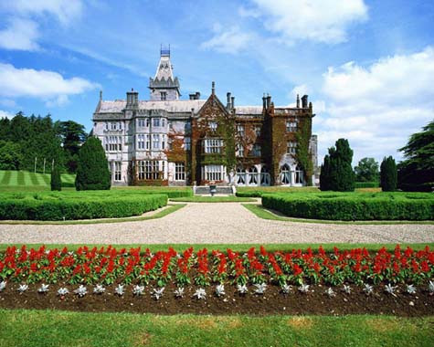 Khách sạn Adare Manor tại quận Limerick này được xây dựng từ thế kỷ 19. Hiện nay đây vẫn được coi là khách sạn sang trọng bậc nhất Ireland. Khách sạn Adare Manor tại quận Limerick này được xây dựng từ thế kỷ 19. Hiện nay đây vẫn được coi là khách sạn sang trọng bậc nhất Ireland.