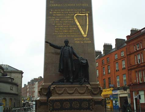 Đài tưởng niệm Charles Stewart Parnell tại phố O’Connell, Dublin Đài tưởng niệm Charles Stewart Parnell tại phố O’Connell, Dublin