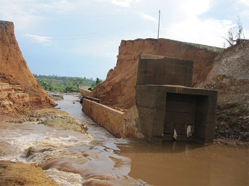 Vỡ đập thủy điện Ia Krel 2 gây thiệt hại lớn, hiện chưa xác định được trách nhiệm của cá nhân và tập thể liên quan.