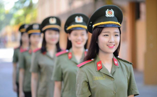 Theo dự kiến tuyển sinh năm 2019 của Bộ Công an, có thể Trường đại học Cảnh sát nhân dân và Trường đại học An ninh nhân dân sẽ tạm dừng tuyển sinh đại học (Ảnh minh họa: VTC News). Theo dự kiến tuyển sinh năm 2019 của Bộ Công an, có thể Trường đại học Cảnh sát nhân dân và Trường đại học An ninh nhân dân sẽ tạm dừng tuyển sinh đại học (Ảnh minh họa: VTC News).