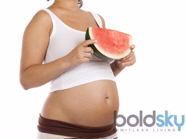 Phụ nữ mang thai bị phù chân, xử lý thế nào? ảnh 2