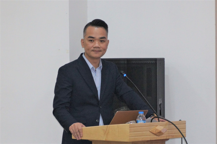 Tiến sĩ Ngô Quốc Dũng, đại diện Tổ Chuyển đổi số, Học viện Công nghệ Bưu chính Viễn thông phát biểu tham luận. (Ảnh: Huệ Mai). Tiến sĩ Ngô Quốc Dũng, đại diện Tổ Chuyển đổi số, Học viện Công nghệ Bưu chính Viễn thông phát biểu tham luận. (Ảnh: Huệ Mai).