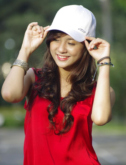 Hoa khôi sinh viên toàn thành 2012 Nguyễn Phương Ân hiện là sinh viên ĐH Luật TP HCM.