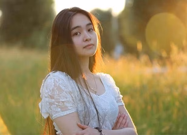 Mạc Hồng Hạnh dịu dàng, duyên dáng. >>Nhan sắc ngọt ngào của Hoa khôi Bích Khanh >>Ngẩn ngơ trước nhan sắc của Mỹ Nhân >> Ngắm vẻ đẹp căng tràn của Lê Hoàng Bảo Trân >>Thục Vy - Á khôi cực xinh trên đất Sài thành >>NGẮM NHAN SẮC MẶN MÀ CỦA HOA KHÔI PHẠM PHƯƠNG THẢO