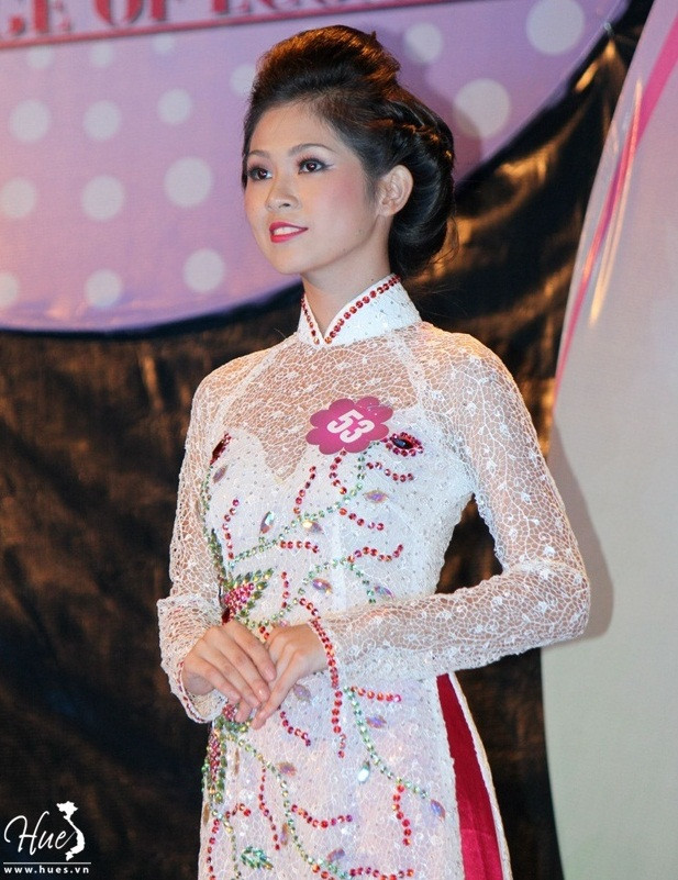 Nguyễn Mỹ Ngân >>Nhan sắc ngọt ngào của Hoa khôi Bích Khanh >>Ngẩn ngơ trước nhan sắc của Mỹ Nhân >> Ngắm vẻ đẹp căng tràn của Lê Hoàng Bảo Trân >>Thục Vy - Á khôi cực xinh trên đất Sài thành >>NGẮM NHAN SẮC MẶN MÀ CỦA HOA KHÔI PHẠM PHƯƠNG THẢO Vẻ đẹp ngọt ngào của hot girl Lilly Luta >> NHAN SẮC YÊU KIỀU CỦA CÁC NỮ DOANH NHÂN TƯƠNG LAI Nguyễn Mỹ Ngân >>Nhan sắc ngọt ngào của Hoa khôi Bích Khanh >>Ngẩn ngơ trước nhan sắc của Mỹ Nhân >> Ngắm vẻ đẹp căng tràn của Lê Hoàng Bảo Trân >>Thục Vy - Á khôi cực xinh trên đất Sài thành >>NGẮM NHAN SẮC MẶN MÀ CỦA HOA KHÔI PHẠM PHƯƠNG THẢO Vẻ đẹp ngọt ngào của hot girl Lilly Luta >> NHAN SẮC YÊU KIỀU CỦA CÁC NỮ DOANH NHÂN TƯƠNG LAI