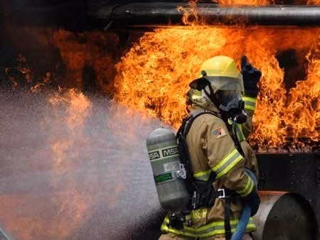 Lương trung bình: 42.294 USD Lương trung bình: 42.294 USD