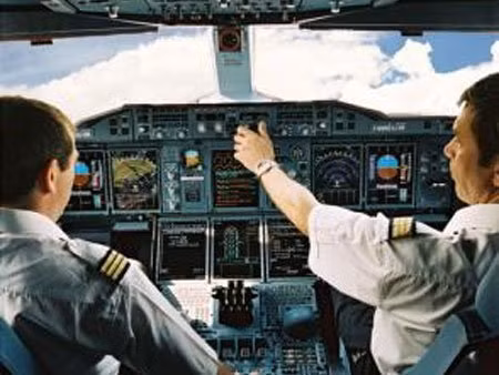 Lương trung bình: 92.156 USD Lương trung bình: 92.156 USD