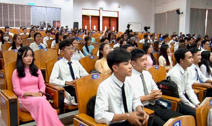 Sinh viên Trường Đại học An Giang (Đại học Quốc gia Thành phố Hồ Chí Minh). Ảnh: Fanpage nhà trường. Sinh viên Trường Đại học An Giang (Đại học Quốc gia Thành phố Hồ Chí Minh). Ảnh: Fanpage nhà trường.