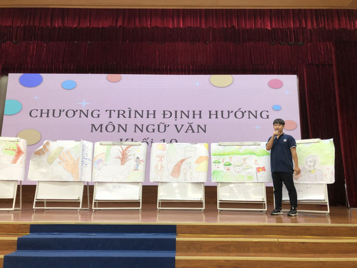 Học sinh khối 10 Trường Nguyễn Siêu tham gia tuần định hướng môn Ngữ văn. (Ảnh: NTCC). Học sinh khối 10 Trường Nguyễn Siêu tham gia tuần định hướng môn Ngữ văn. (Ảnh: NTCC).