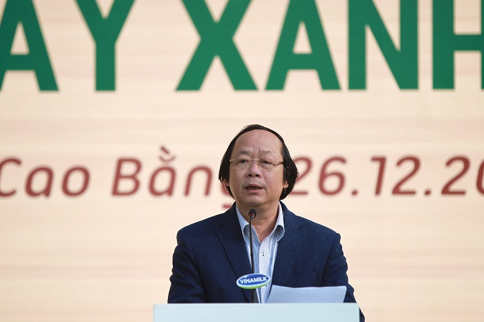 Ông Võ Tuấn Nhân – Thứ trưởng Bộ Tài nguyên và Môi trường phát biểu tại buổi lễ. Ông Võ Tuấn Nhân – Thứ trưởng Bộ Tài nguyên và Môi trường phát biểu tại buổi lễ.