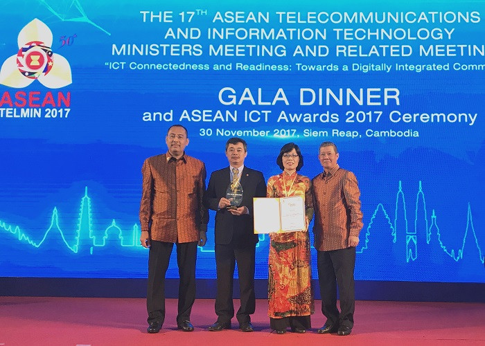 BIDV Payment đạt giải Bạc tại ASEAN ICT Awards 2017. BIDV Payment đạt giải Bạc tại ASEAN ICT Awards 2017.