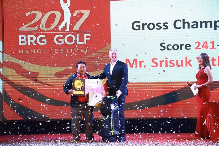 Golf thủ người Thái Lan Srisuk Vithaya.