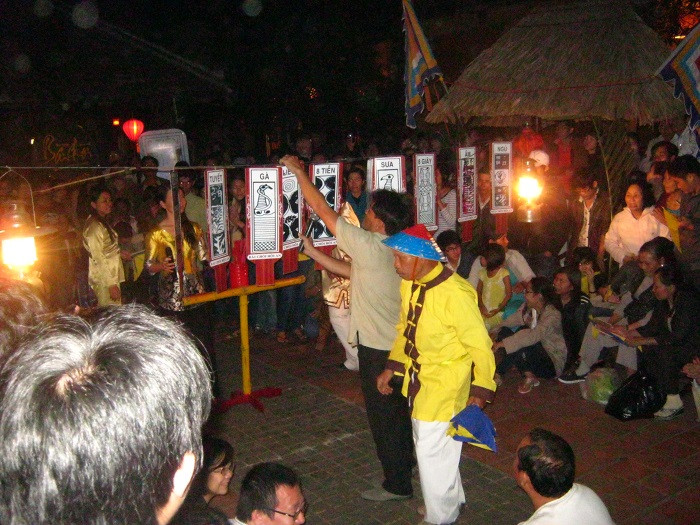 Khách du lịch cũng thích thú khi tham gia loại hình độc đáo này (Ảnh: tác giả cung cấp).