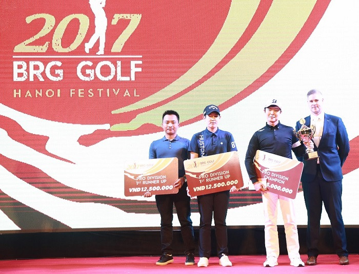 Golf thủ Hàn Quốc Jay Park. Golf thủ Hàn Quốc Jay Park.
