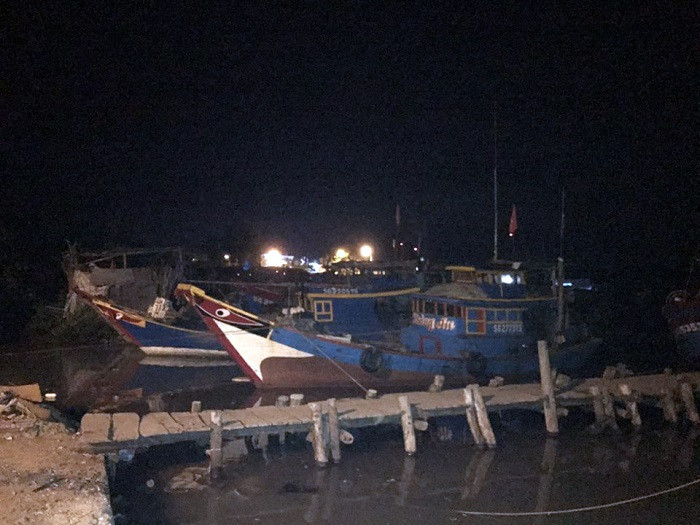 Tàu bè của người dân neo đậu tại khu vực cầu cảng thị trấn Thạnh An (huyện Cần Giờ, thành phố Hồ Chí Minh). (Ảnh: CTV) Tàu bè của người dân neo đậu tại khu vực cầu cảng thị trấn Thạnh An (huyện Cần Giờ, thành phố Hồ Chí Minh). (Ảnh: CTV)