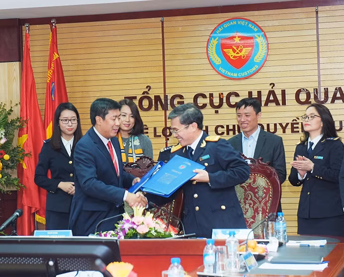 HDBank và Tổng cục Hải quan hợp tác triển khai dịch vụ nộp thuế hải quan điện tử 24/7.