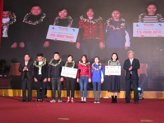 Trao giải cuộc thi "Biến đổi khí hậu với cuộc sống" năm 2017 ảnh 2 Trao giải cuộc thi "Biến đổi khí hậu với cuộc sống" năm 2017 ảnh 2