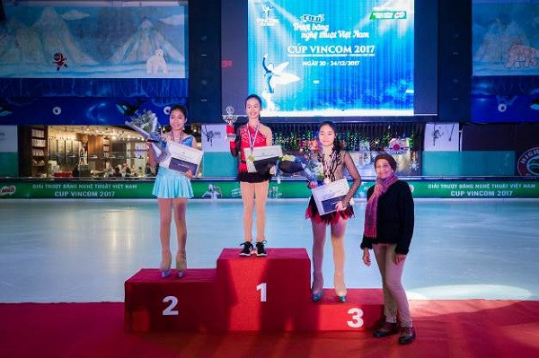 Lễ trao giải cho các vận động viên đạt thứ hạng cao tại cuộc thi. Lễ trao giải cho các vận động viên đạt thứ hạng cao tại cuộc thi.