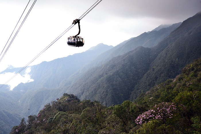 Cabin cáp treo Fansipan Sa Pa . Cabin cáp treo Fansipan Sa Pa .