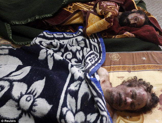 Thi thể của Đại tá Gaddafi và con trai được lưu trữ tại Misurata