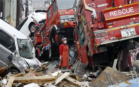 Một khu dân cư bị phá hủy sau động đất và sóng thần ở Kamaishi