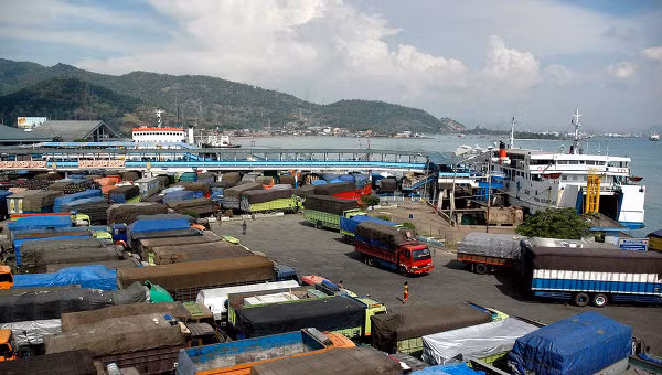 Cảng biển ở Merak, đảo Java
