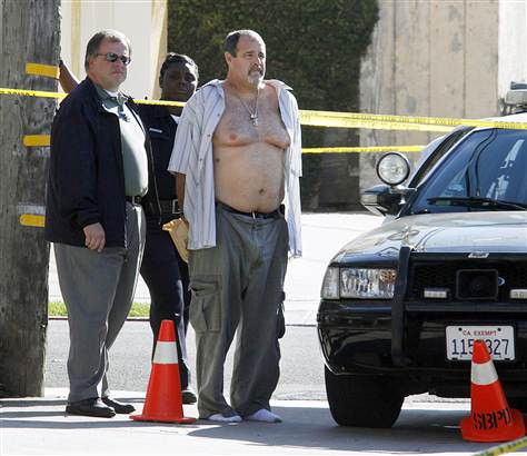 Hiện trường vụ thảm sát tại tiệm làm tóc ở California. Hiện trường vụ thảm sát tại tiệm làm tóc ở California.