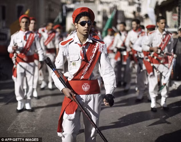 Cảnh sát Palestine tham gia giữ gìn an ninh trật tự tại Bethlehem Cảnh sát Palestine tham gia giữ gìn an ninh trật tự tại Bethlehem