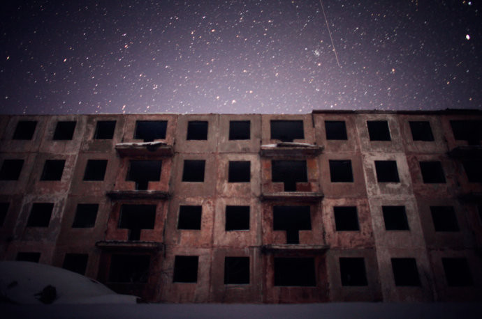 Một căn cứ không quân gần khu vực thử nghiệm hạt nhân bị bỏ hoang