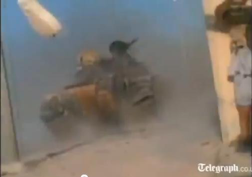 Các tay súng ủng hộ Đại tá Gaddafi vẫn đang sở hữu những quả tên lửa Scud Các tay súng ủng hộ Đại tá Gaddafi vẫn đang sở hữu những quả tên lửa Scud