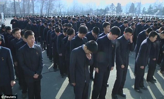 Học sinh trường Trung học số 1 tại Bình Nhưỡng