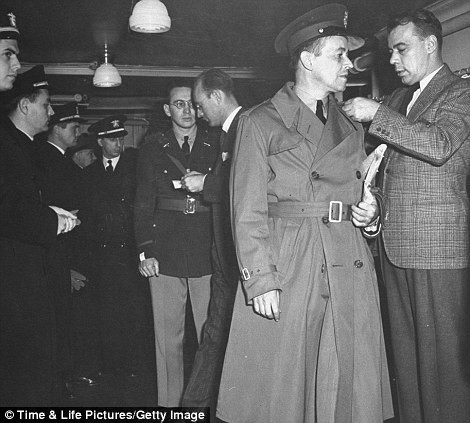 Cơn sốt mua trang phục quân nhân tại Mỹ sau sự kiện Trân Châu Cảng Cơn sốt mua trang phục quân nhân tại Mỹ sau sự kiện Trân Châu Cảng