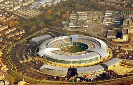 Những người giải được mật mã trên sẽ được nhận vào GCHQ làm việc Những người giải được mật mã trên sẽ được nhận vào GCHQ làm việc