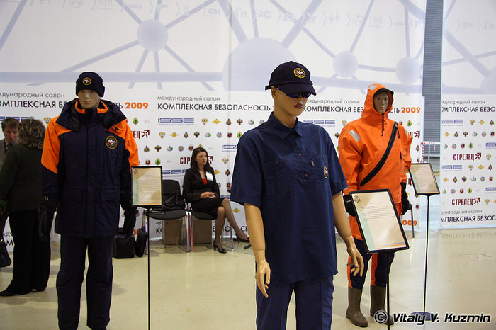 Các mẫu trang phục bảo hộ dành cho lính cứu hộ Nga tại một triển lãm