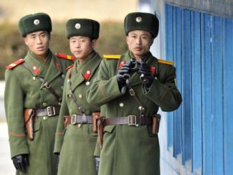 Binh sĩ Triều Tiên. Ảnh AFP Binh sĩ Triều Tiên. Ảnh AFP