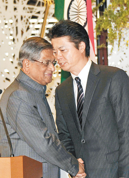 Nhật Bản và Ấn Độ đang tăng cường quan hệ song phương Nhật Bản và Ấn Độ đang tăng cường quan hệ song phương