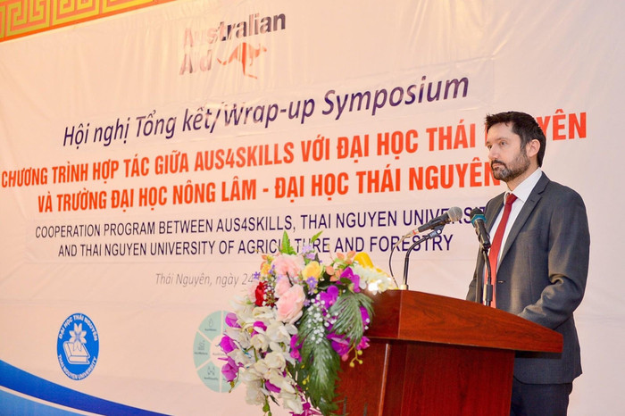 Bí thư thứ hai Đại sứ quán Australia tại Việt Nam phát biểu tại hội nghị. Bí thư thứ hai Đại sứ quán Australia tại Việt Nam phát biểu tại hội nghị.