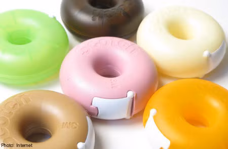 Cuộn băng dính hình bánh rán trông vô cùng đáng yêu dành cho học sinh.